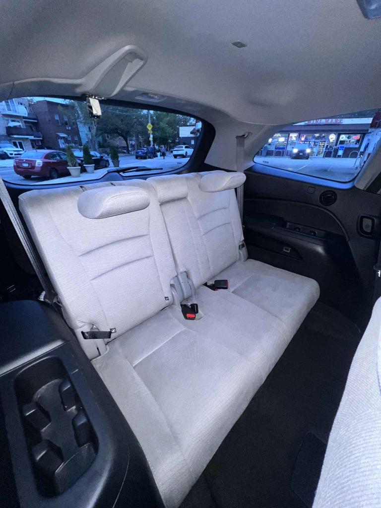 2017 Honda Pilot - $9,999