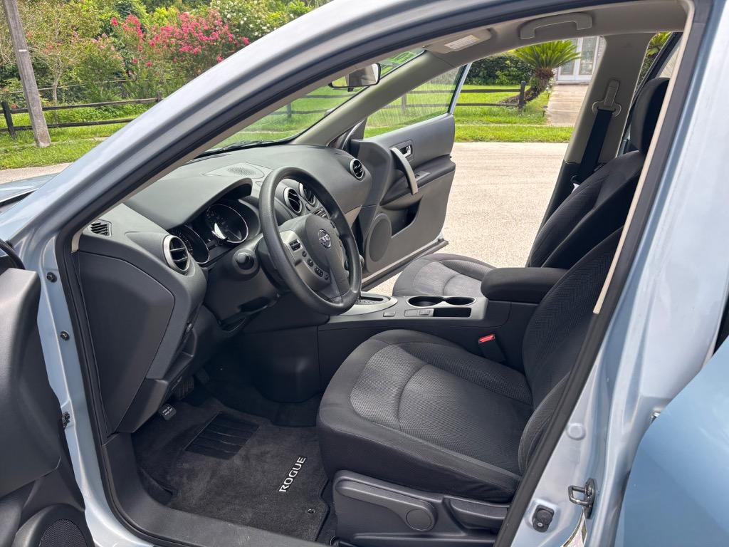 2015 Nissan Rogue - $5,750