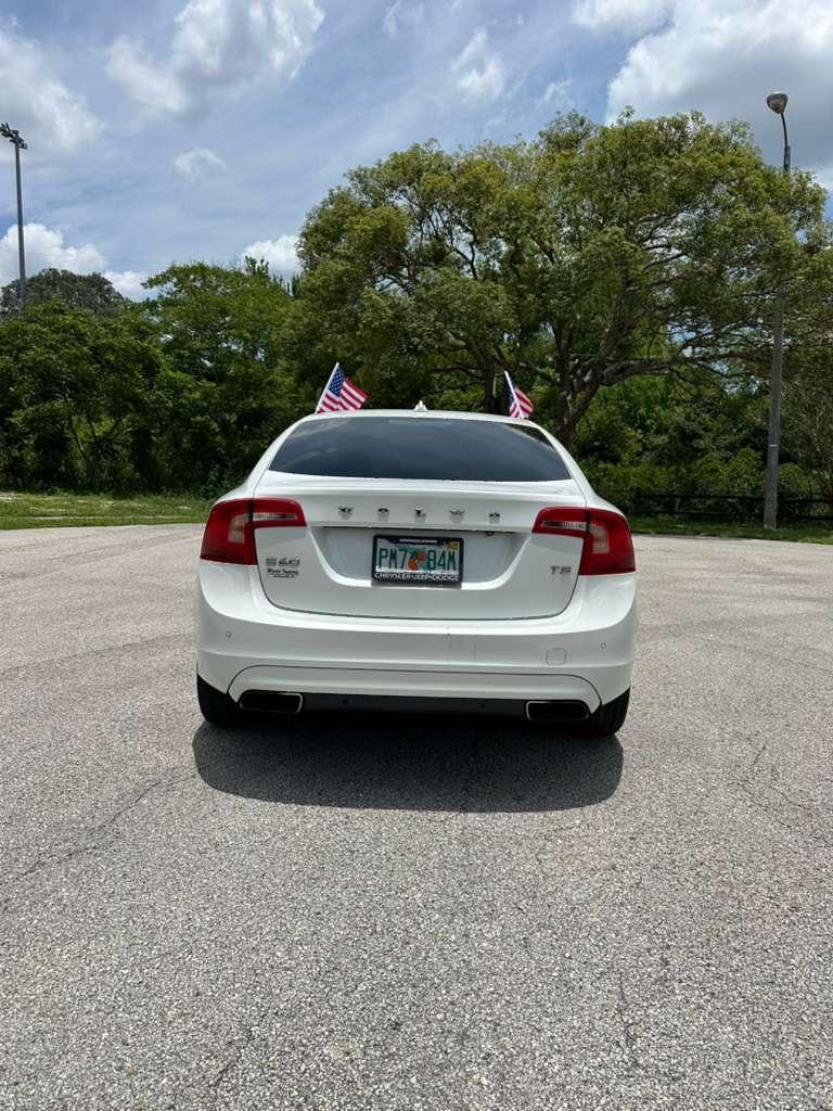 2015 Volvo S60 - $4,995