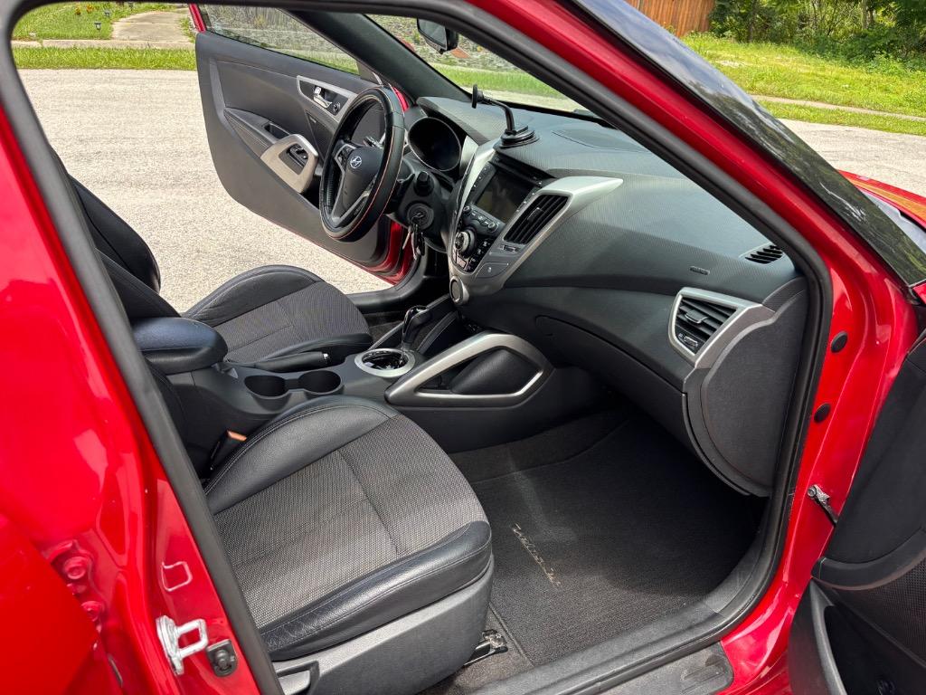 2016 Hyundai Veloster - $4,950