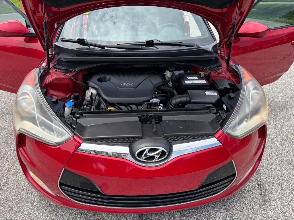2016 Hyundai Veloster - $4,950