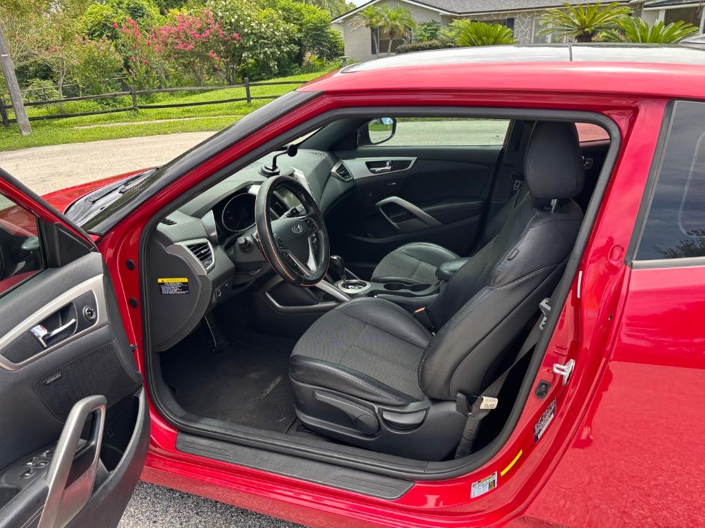 2016 Hyundai Veloster - $4,950