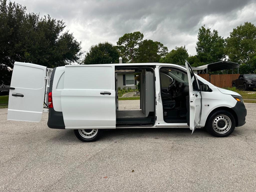 2018 Mercedes-Benz Metris - $8,500