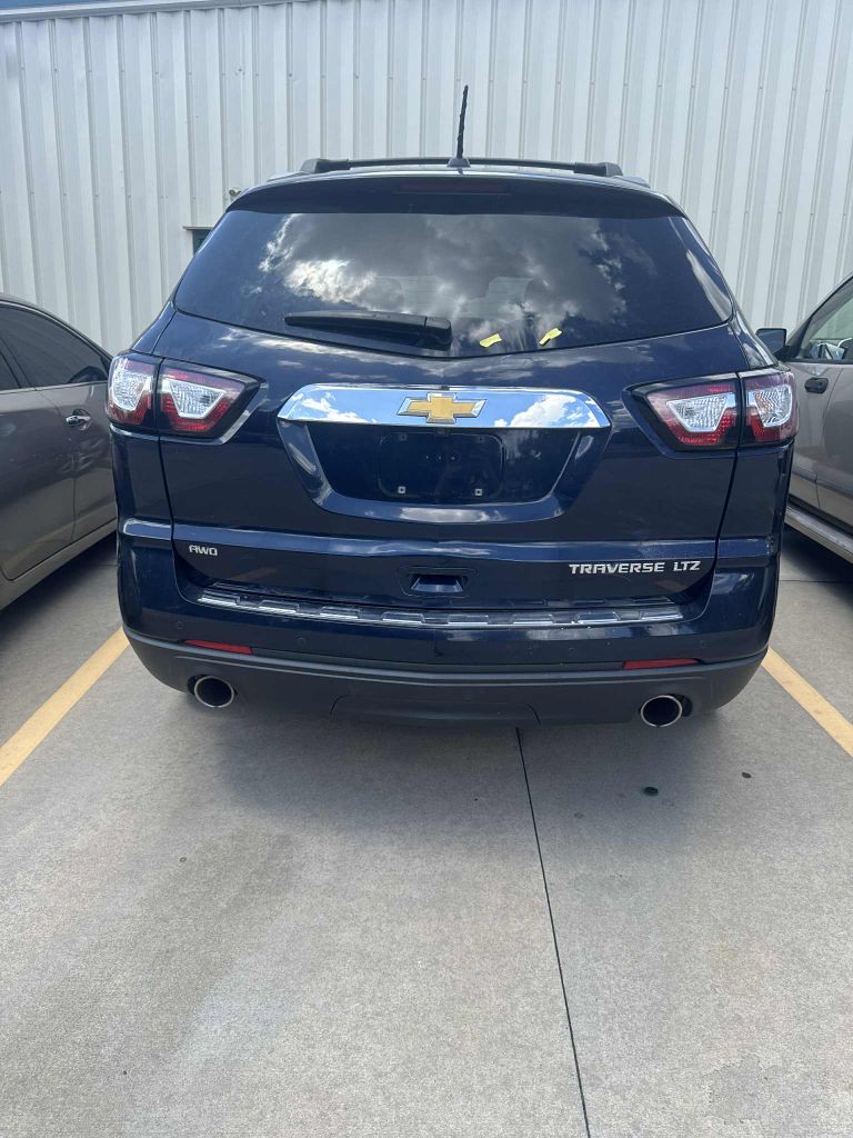 2016 Chevrolet Traverse - $11,995