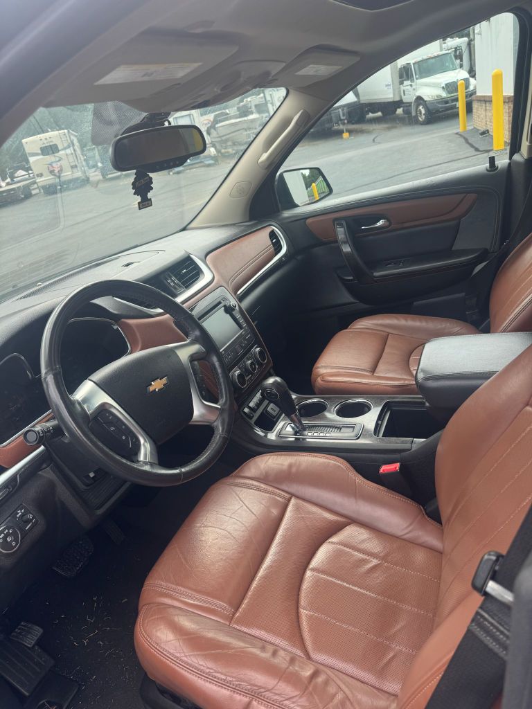 2016 Chevrolet Traverse - $11,995
