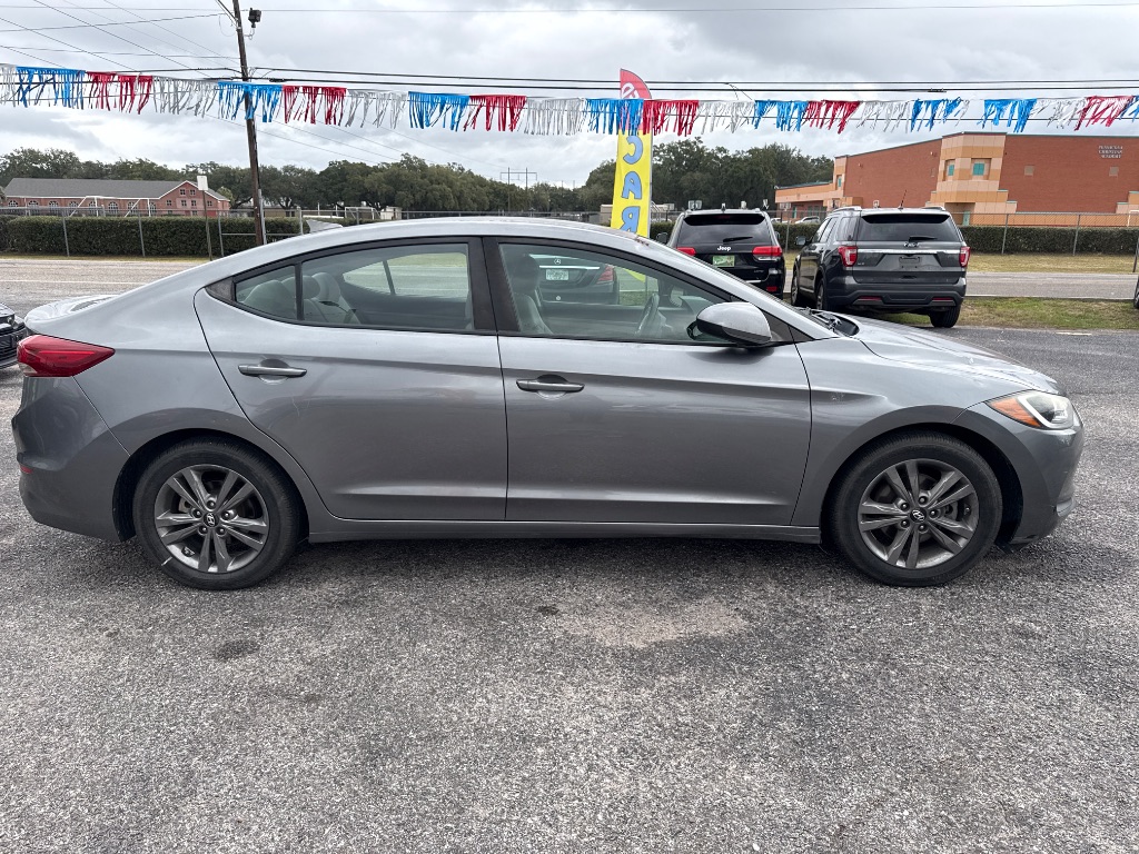 2018 Hyundai Elantra - $8,999
