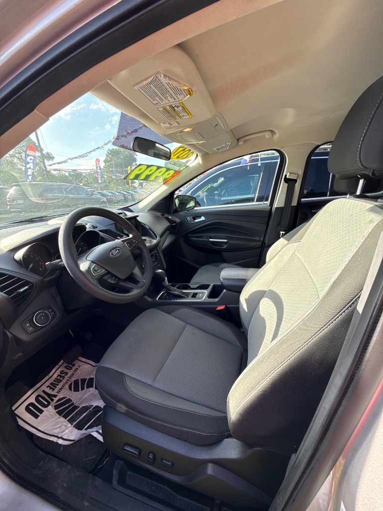 2017 Ford Escape - $9,999