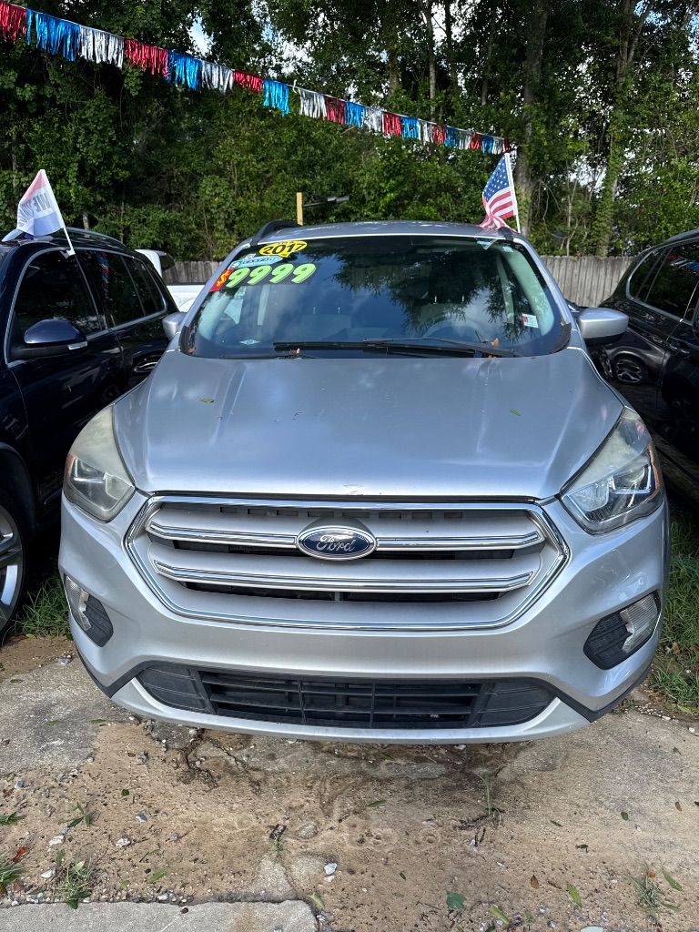 2017 Ford Escape - $9,999