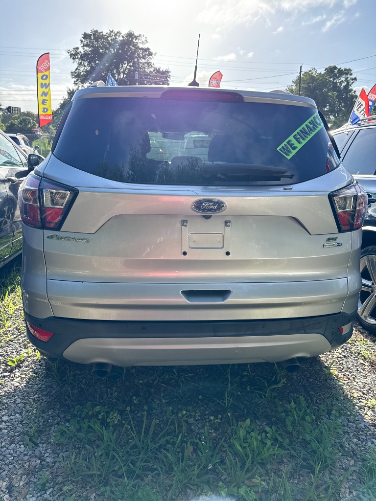 2017 Ford Escape - $9,999