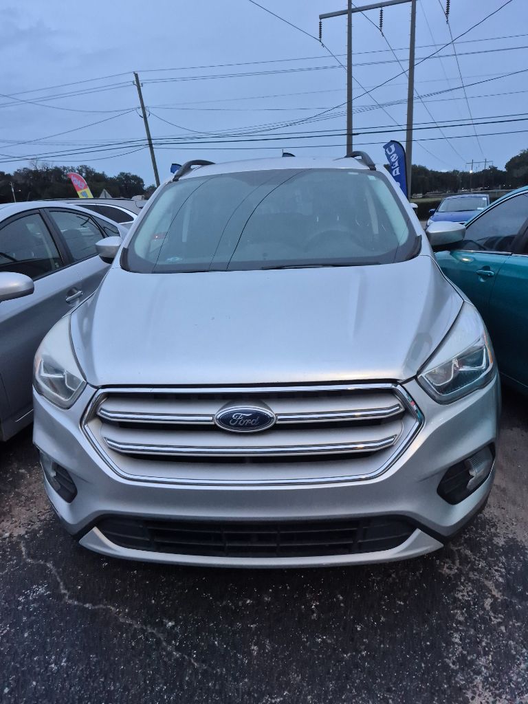 2017 Ford Escape - $9,999