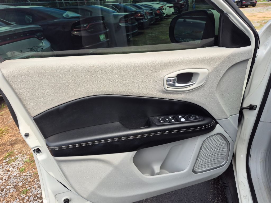 2020 Jeep Compass - $14,999