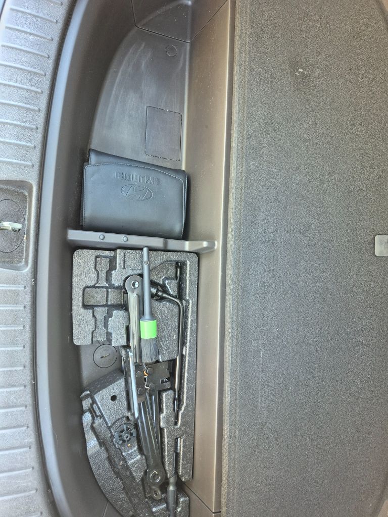 2019 Hyundai Santa Fe - $13,999