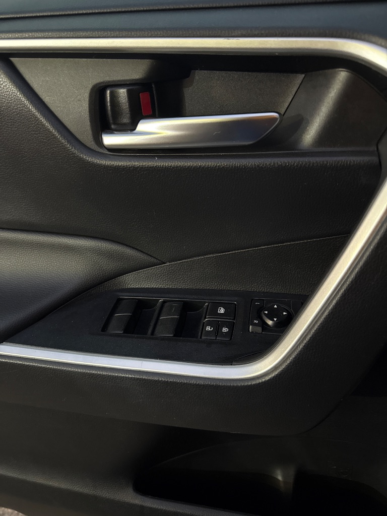 2021 Toyota RAV4 - $24,999