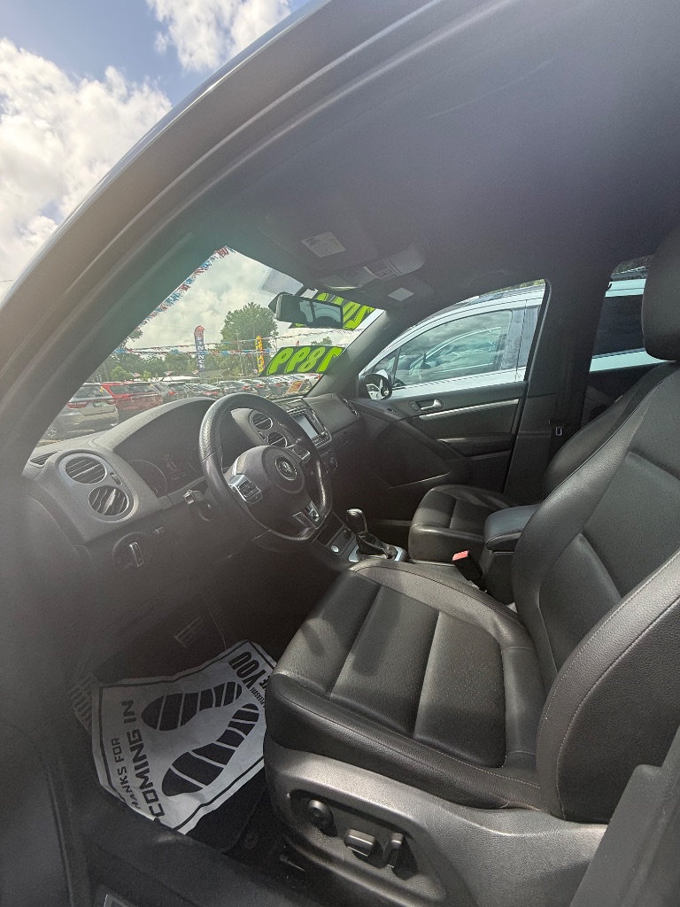 2016 Volkswagen Tiguan - $7,899