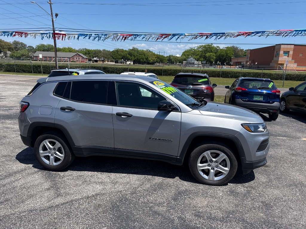 2023 Jeep Compass - $17,999