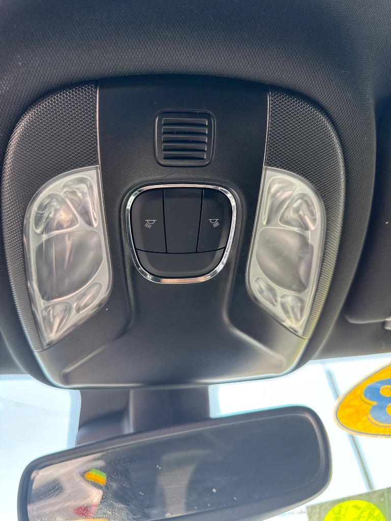 2023 Jeep Compass - $17,999