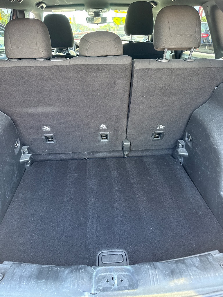 2023 Jeep Compass - $17,999
