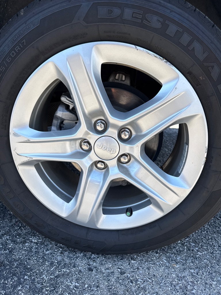 2023 Jeep Compass - $17,999