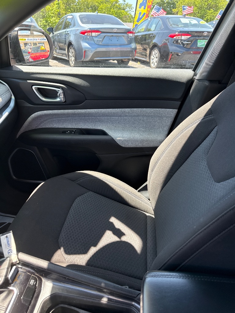 2023 Jeep Compass - $17,999