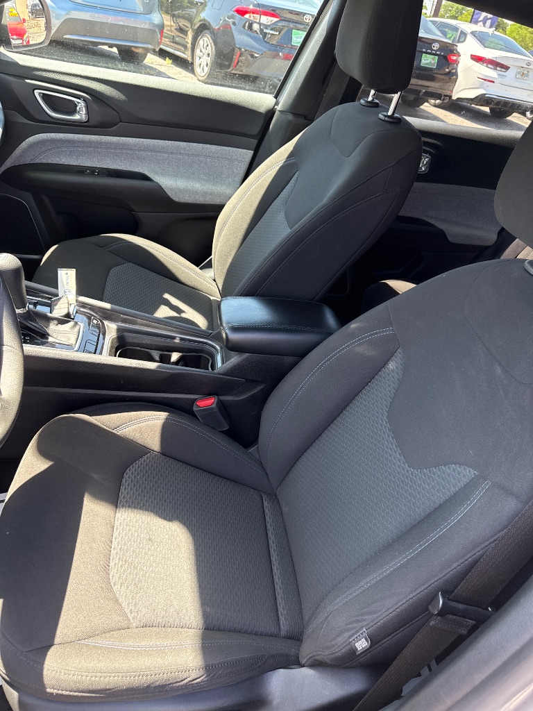 2023 Jeep Compass - $17,999