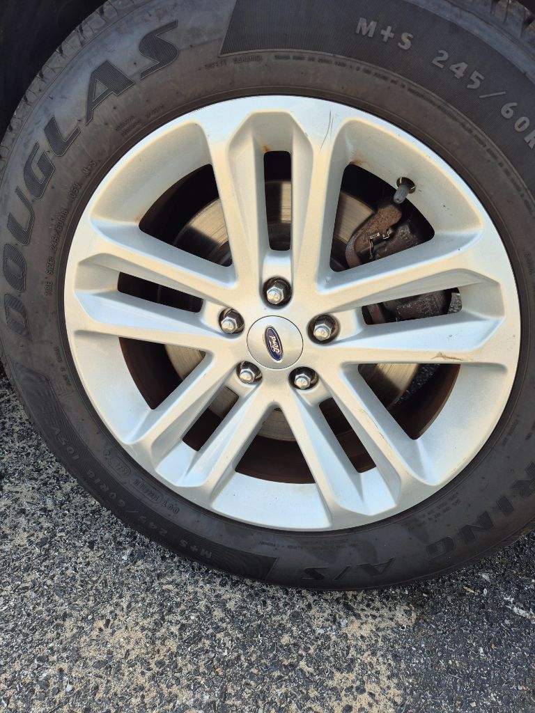 2017 Ford Explorer - $11,999