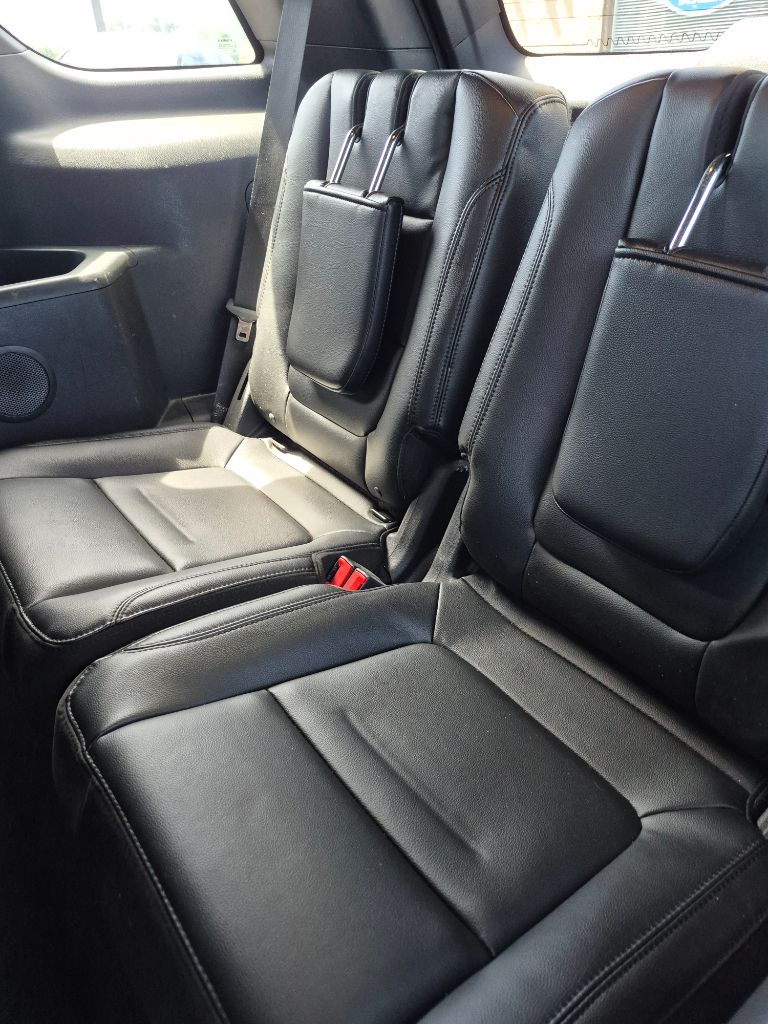 2017 Ford Explorer - $11,999