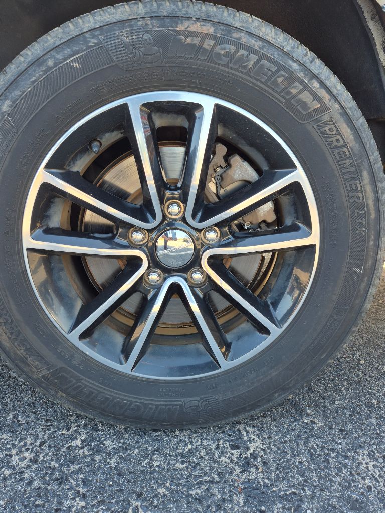 2017 Dodge Grand Caravan - $6,999