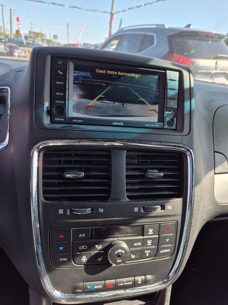 2017 Dodge Grand Caravan - $6,999