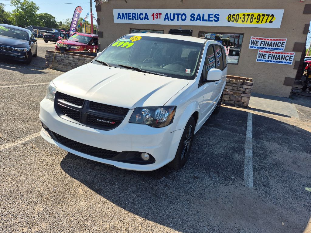 2017 Dodge Grand Caravan - $6,999