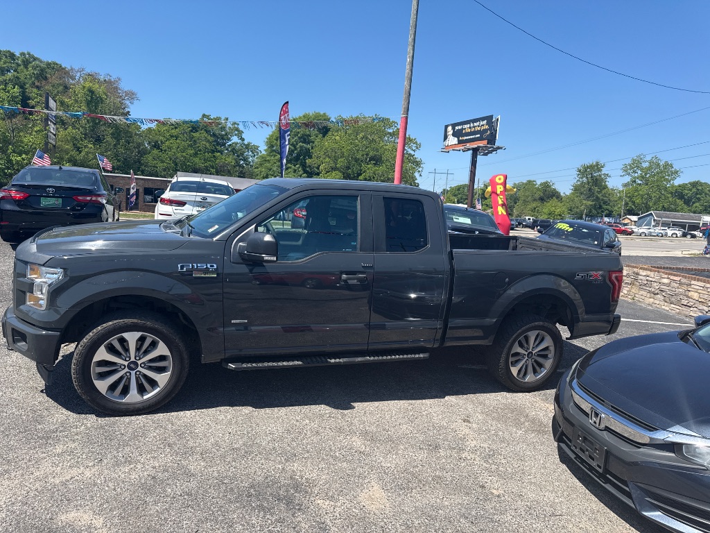 2017 Ford F-150 - $13,999