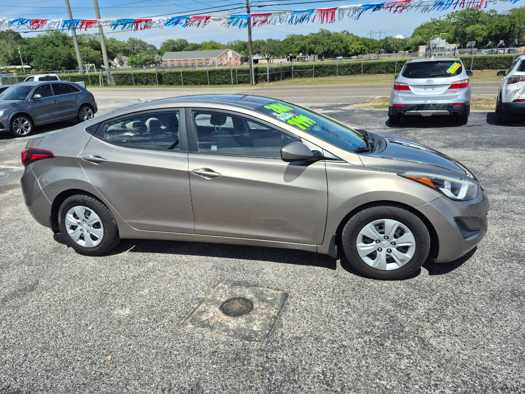 2016 Hyundai Elantra - $7,999