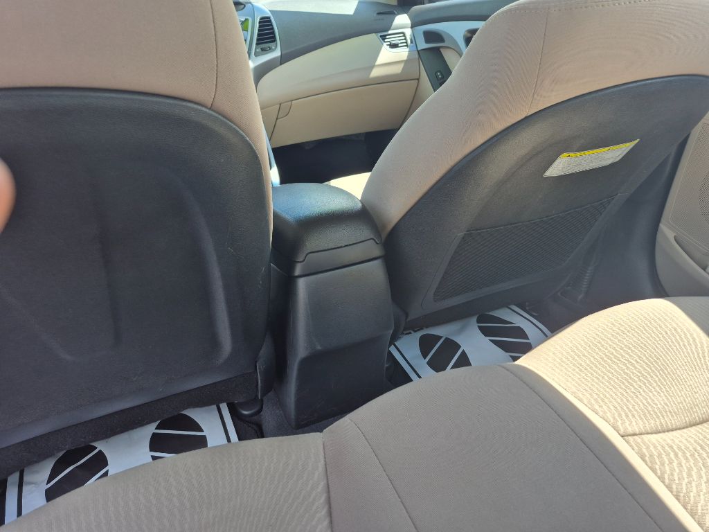 2016 Hyundai Elantra - $7,999