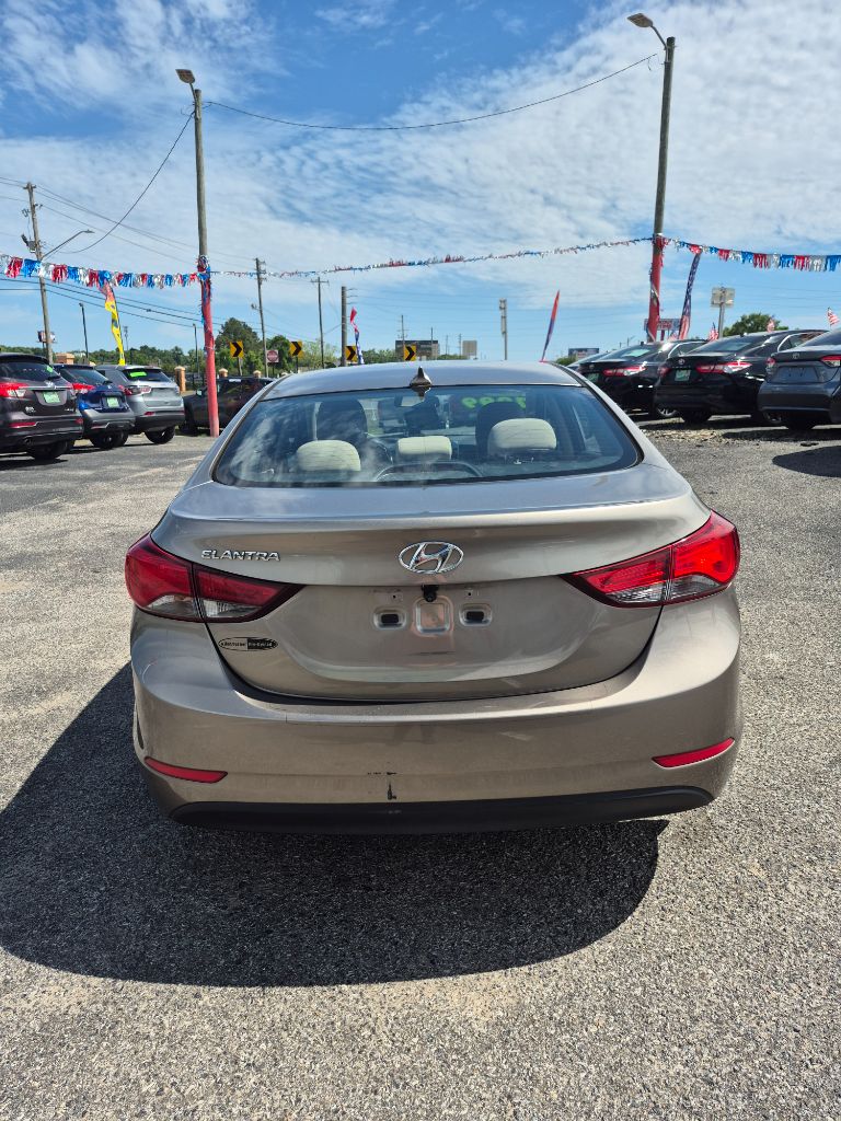 2016 Hyundai Elantra - $7,999