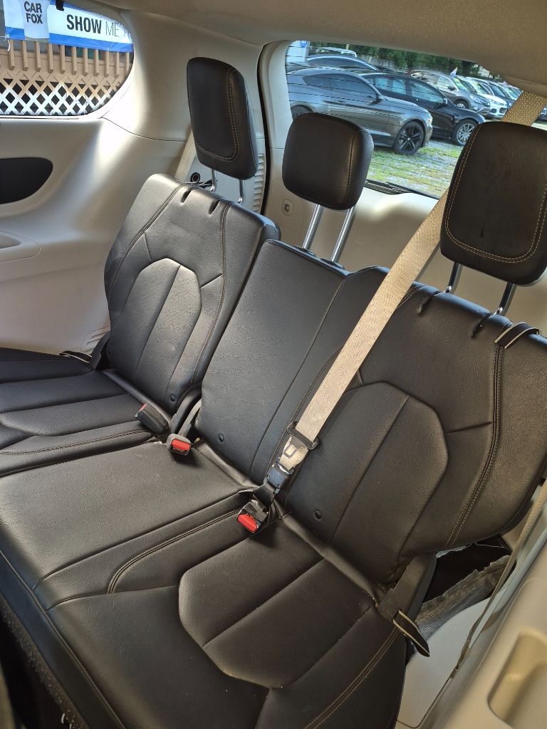 2020 Chrysler Pacifica - $9,999