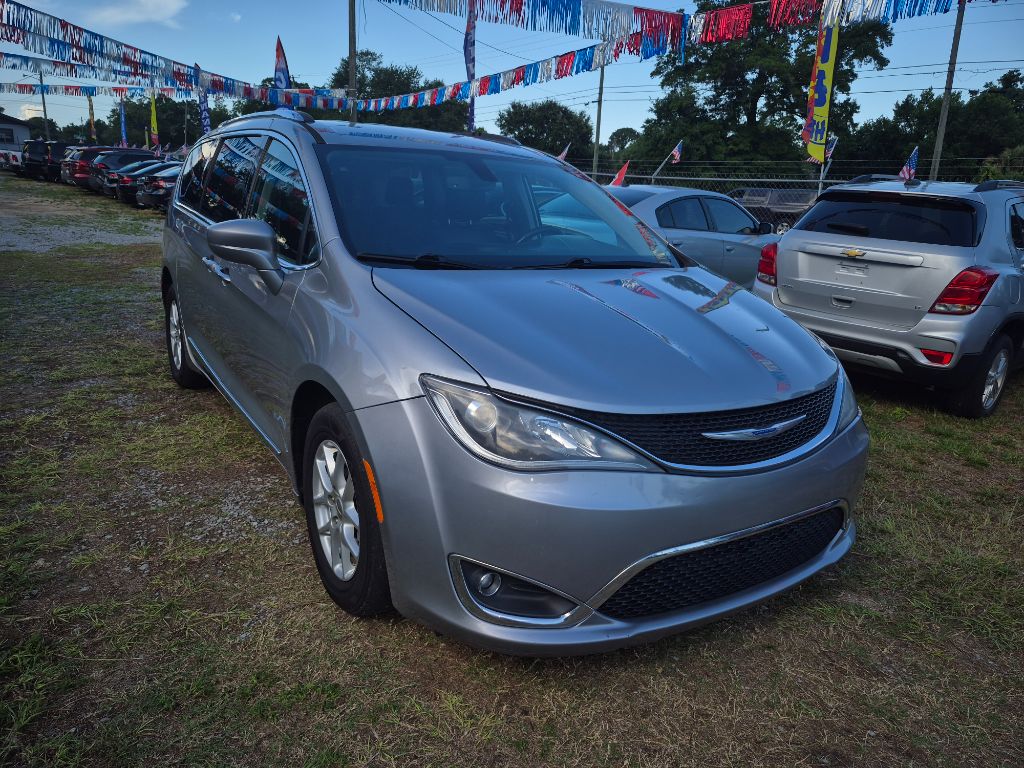 2020 Chrysler Pacifica - $9,999