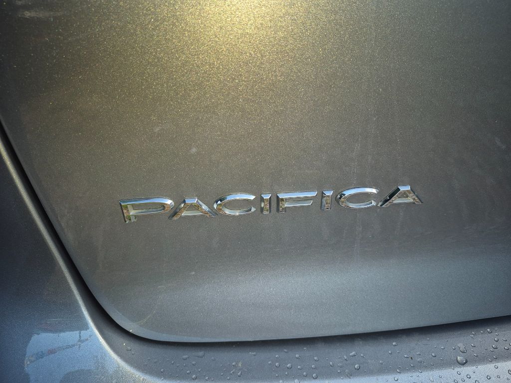 2020 Chrysler Pacifica - $9,999