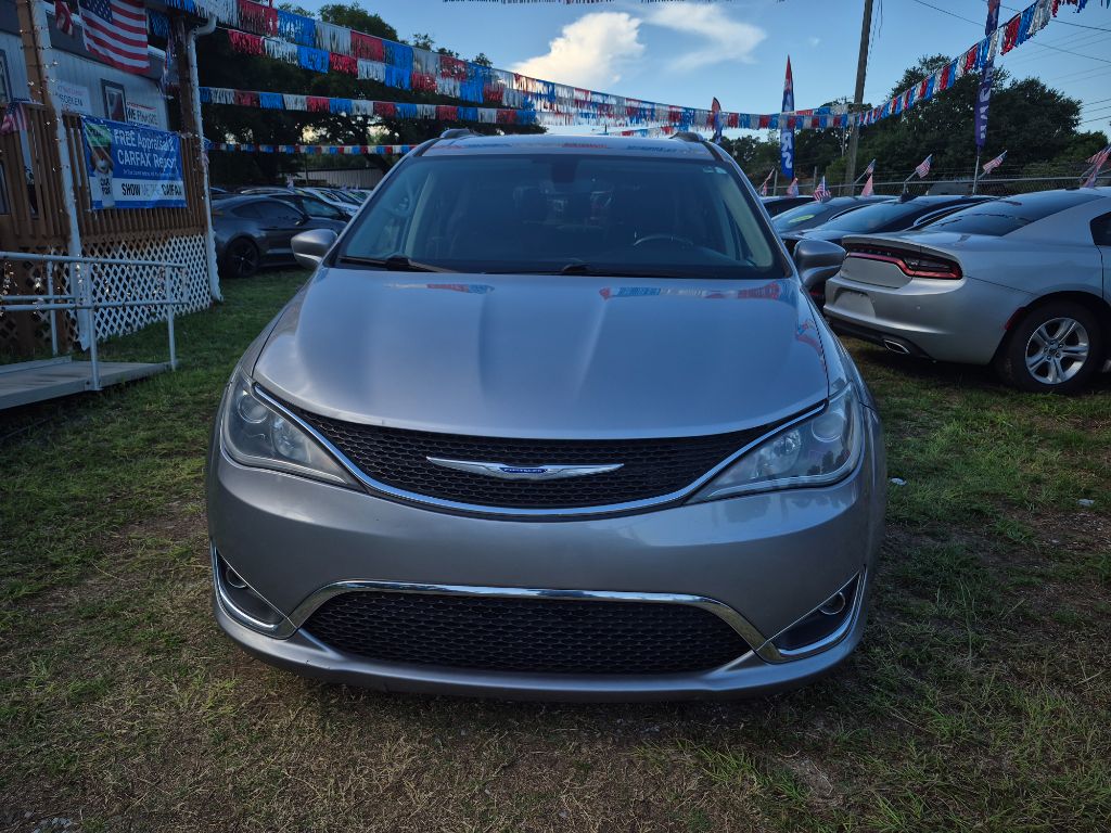 2020 Chrysler Pacifica - $9,999