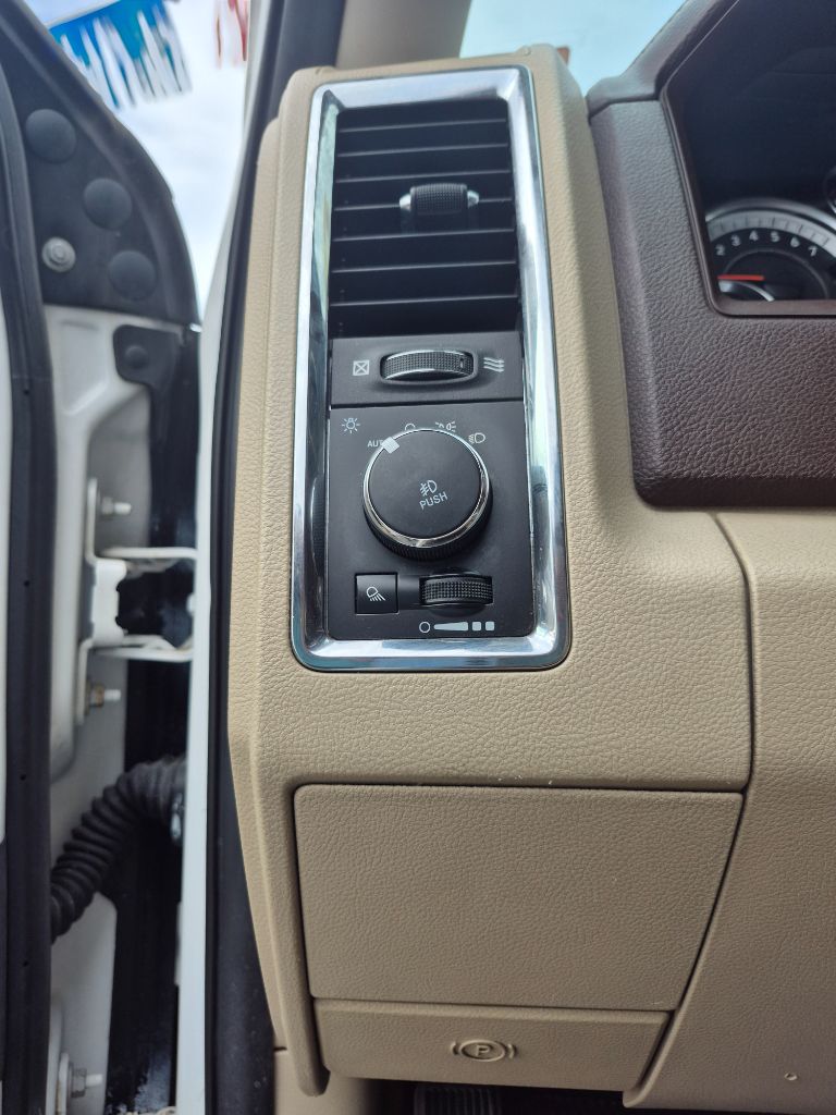 2017 Ram 1500 - $18,999