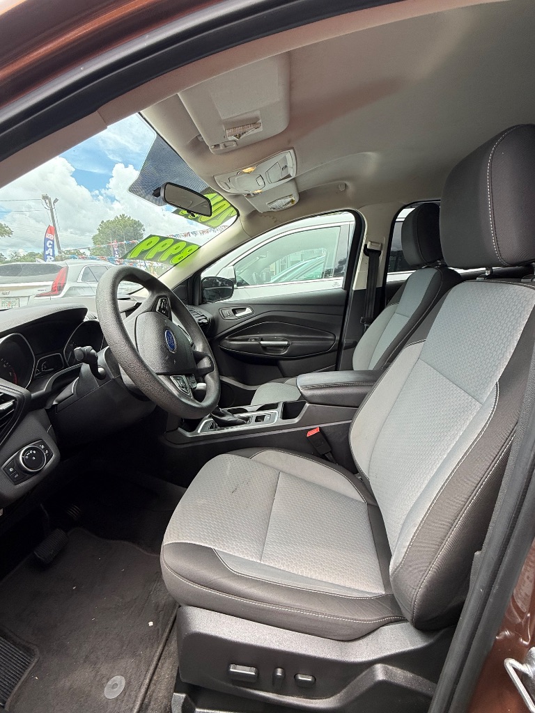 2017 Ford Escape - $8,999