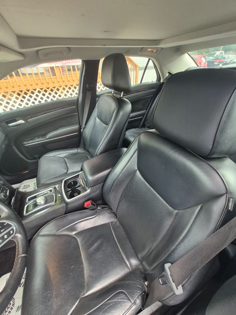 2017 Chrysler 300 - $11,999