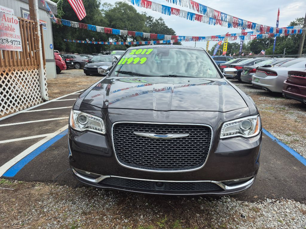 2017 Chrysler 300 - $11,999