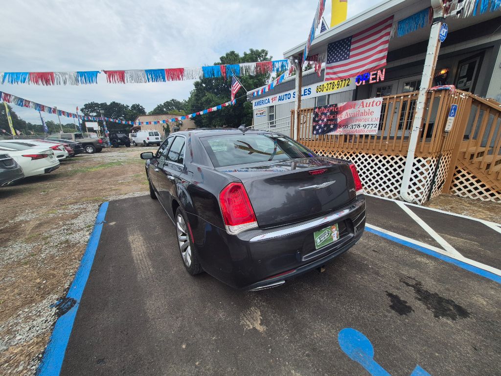 2017 Chrysler 300 - $11,999