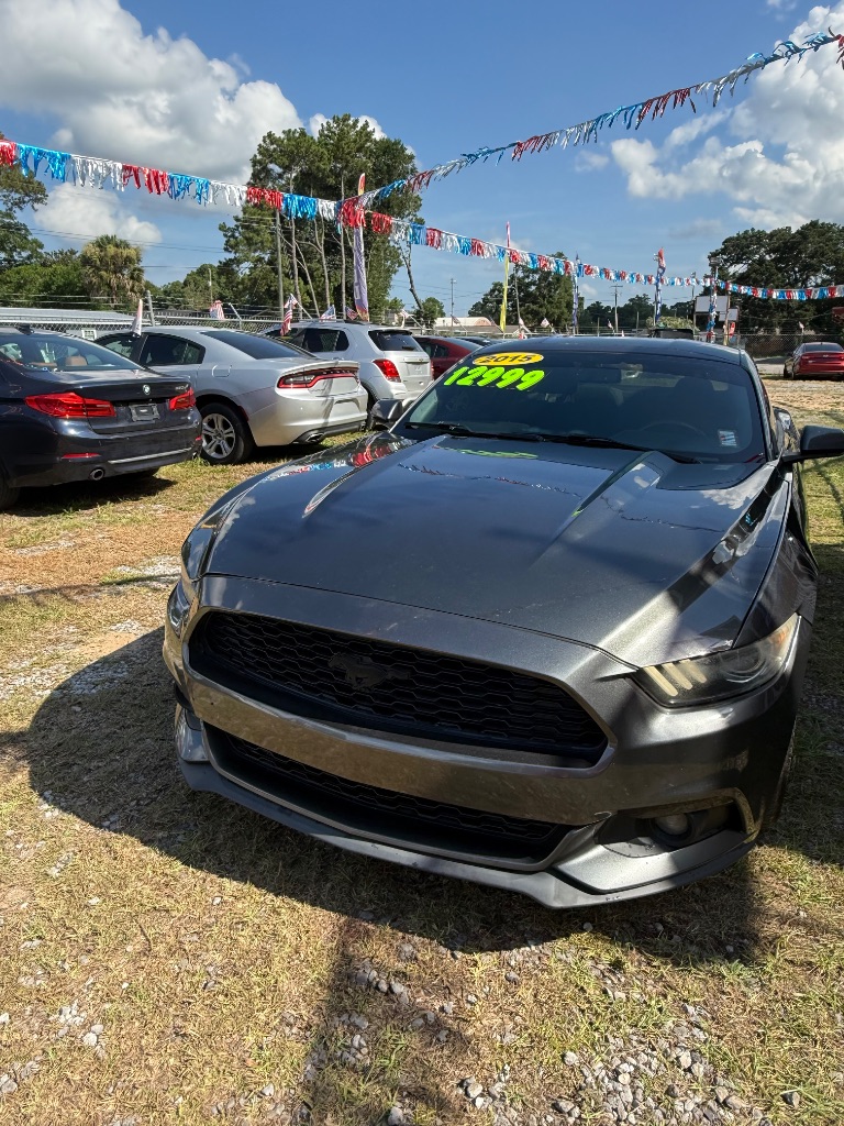 2015 Ford Mustang - $12,999