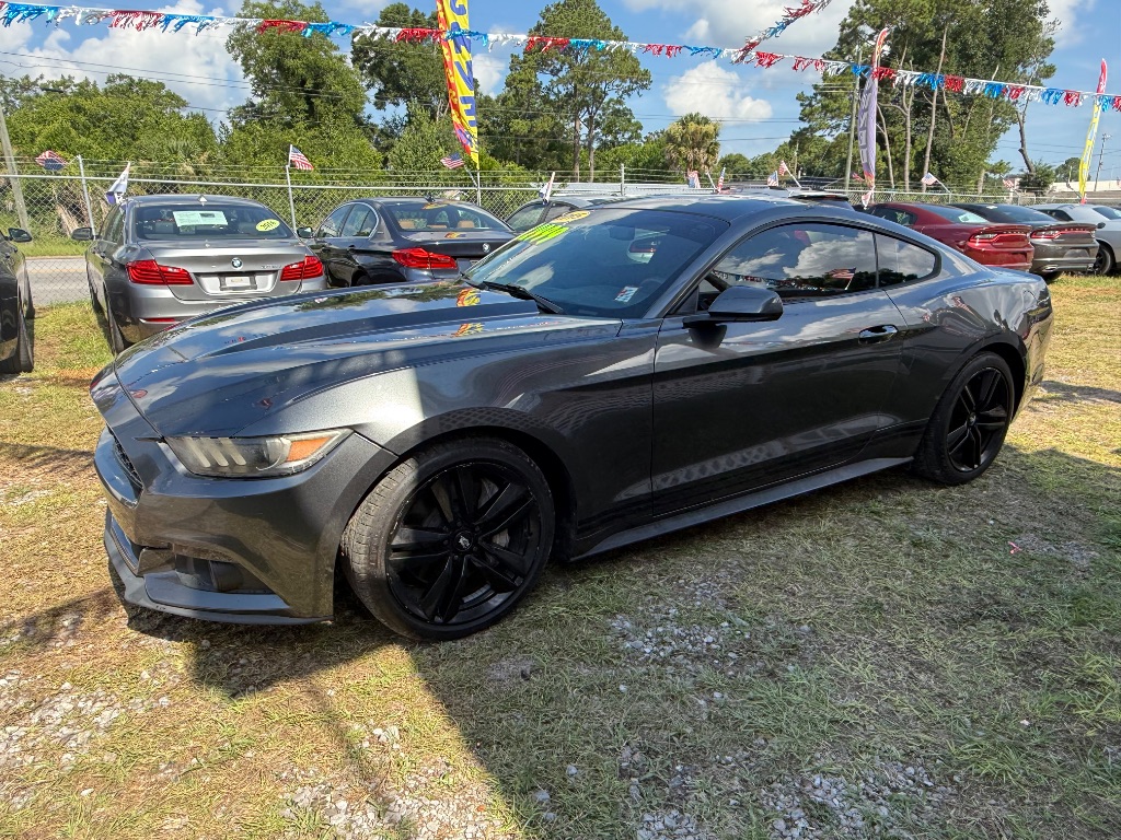 2015 Ford Mustang - $12,999