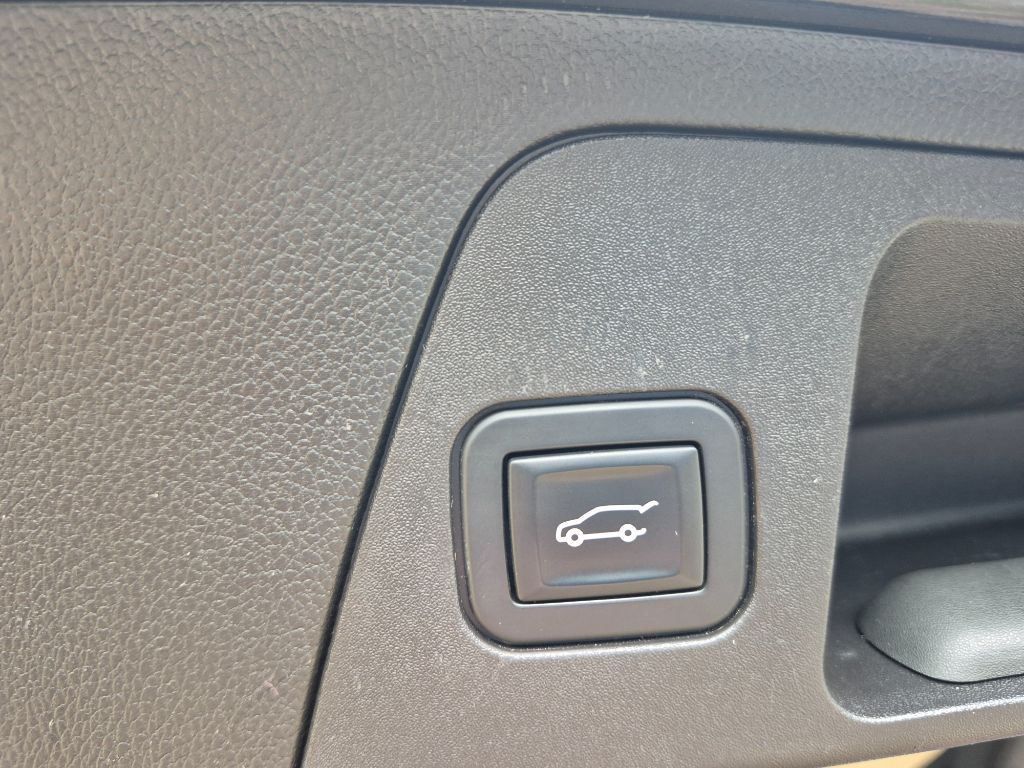 2017 Buick Envision - $12,999