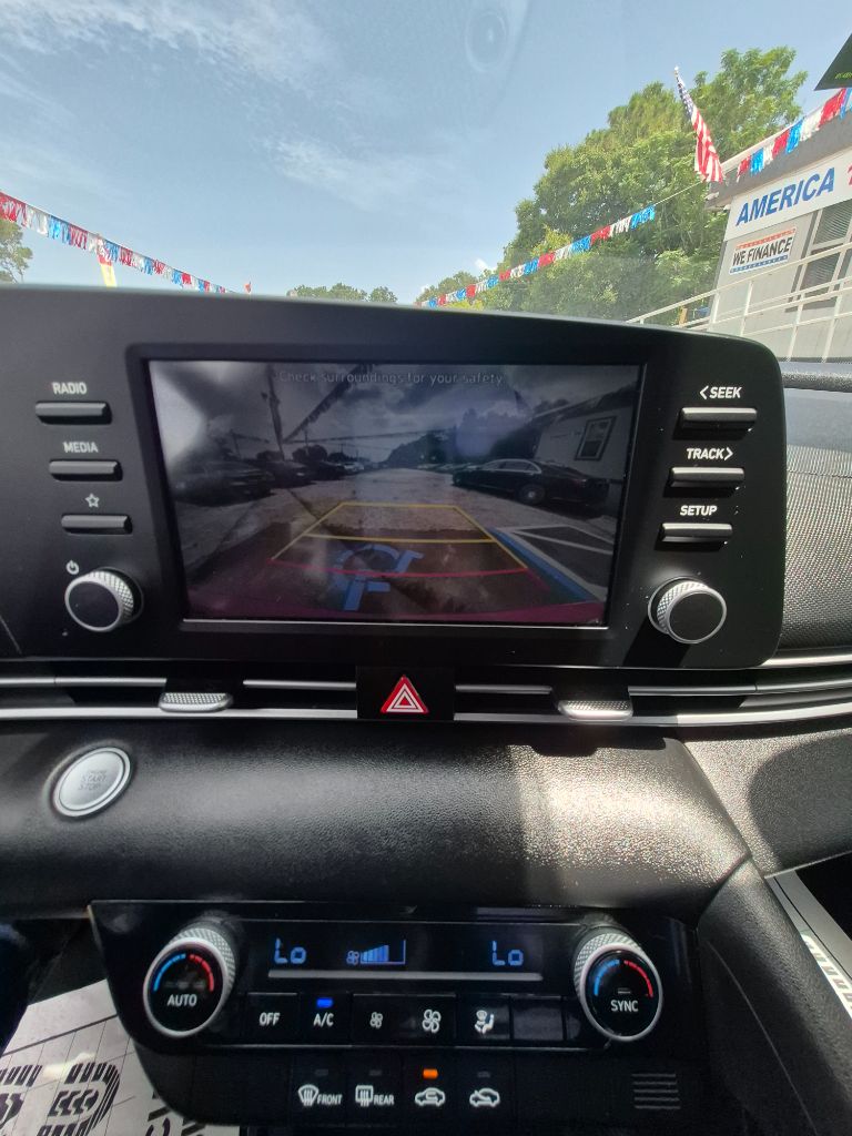 2023 Hyundai Elantra - $17,499