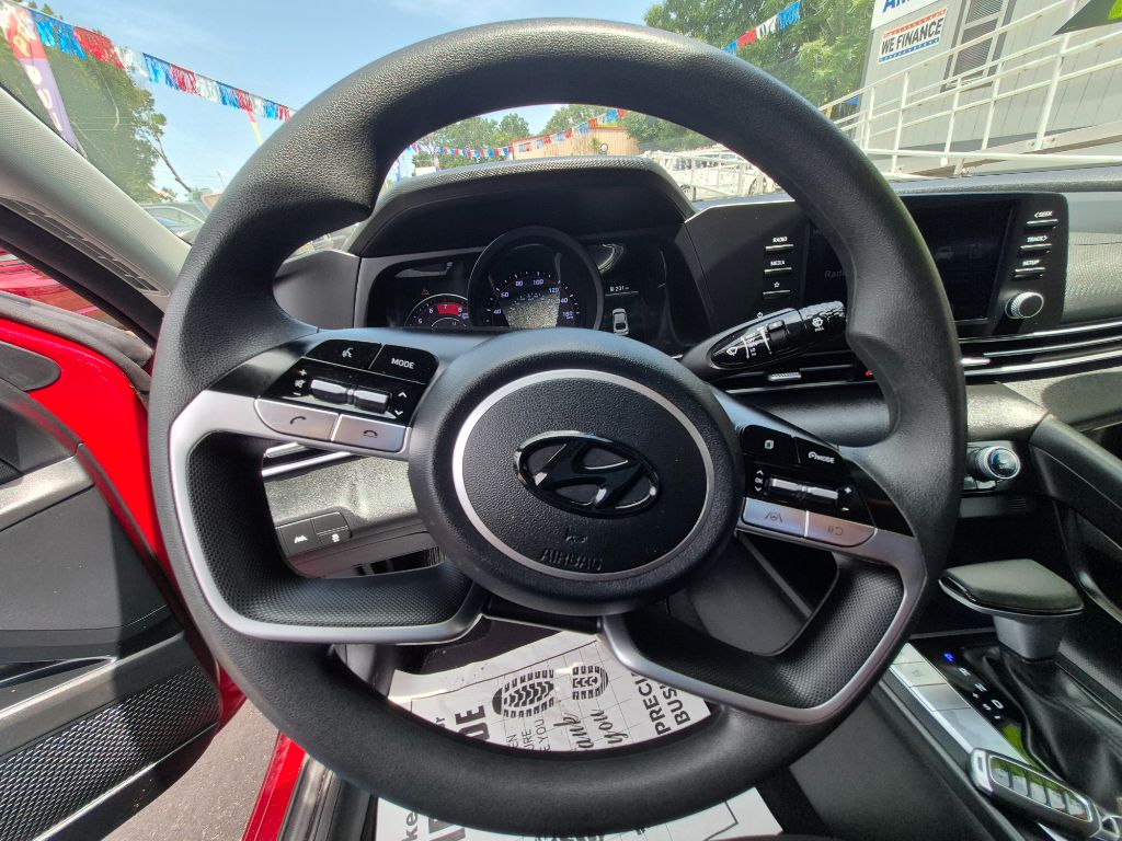 2023 Hyundai Elantra - $17,499