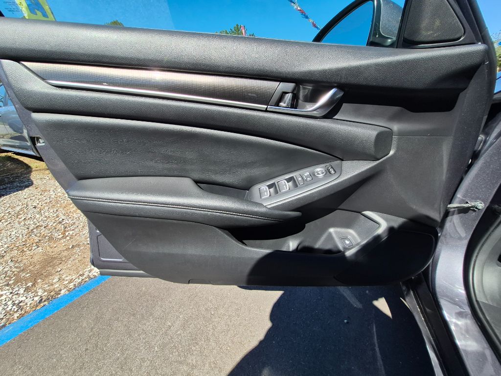 2019 Honda Accord - $11,999