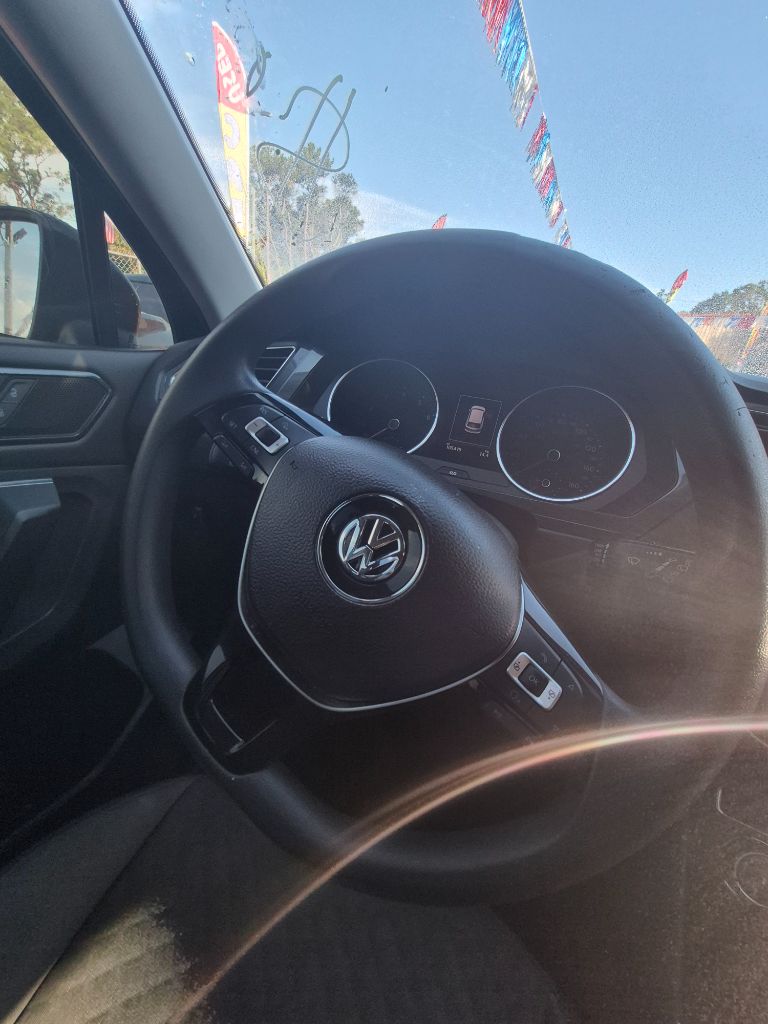 2018 Volkswagen Tiguan - $10,999