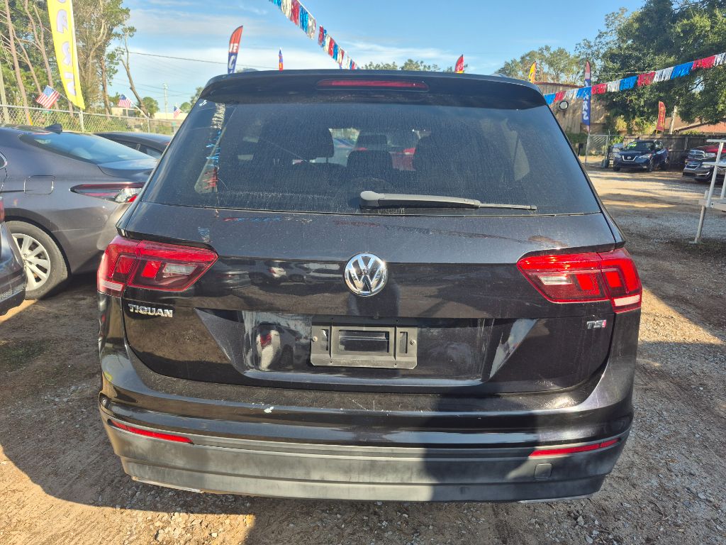 2018 Volkswagen Tiguan - $10,999